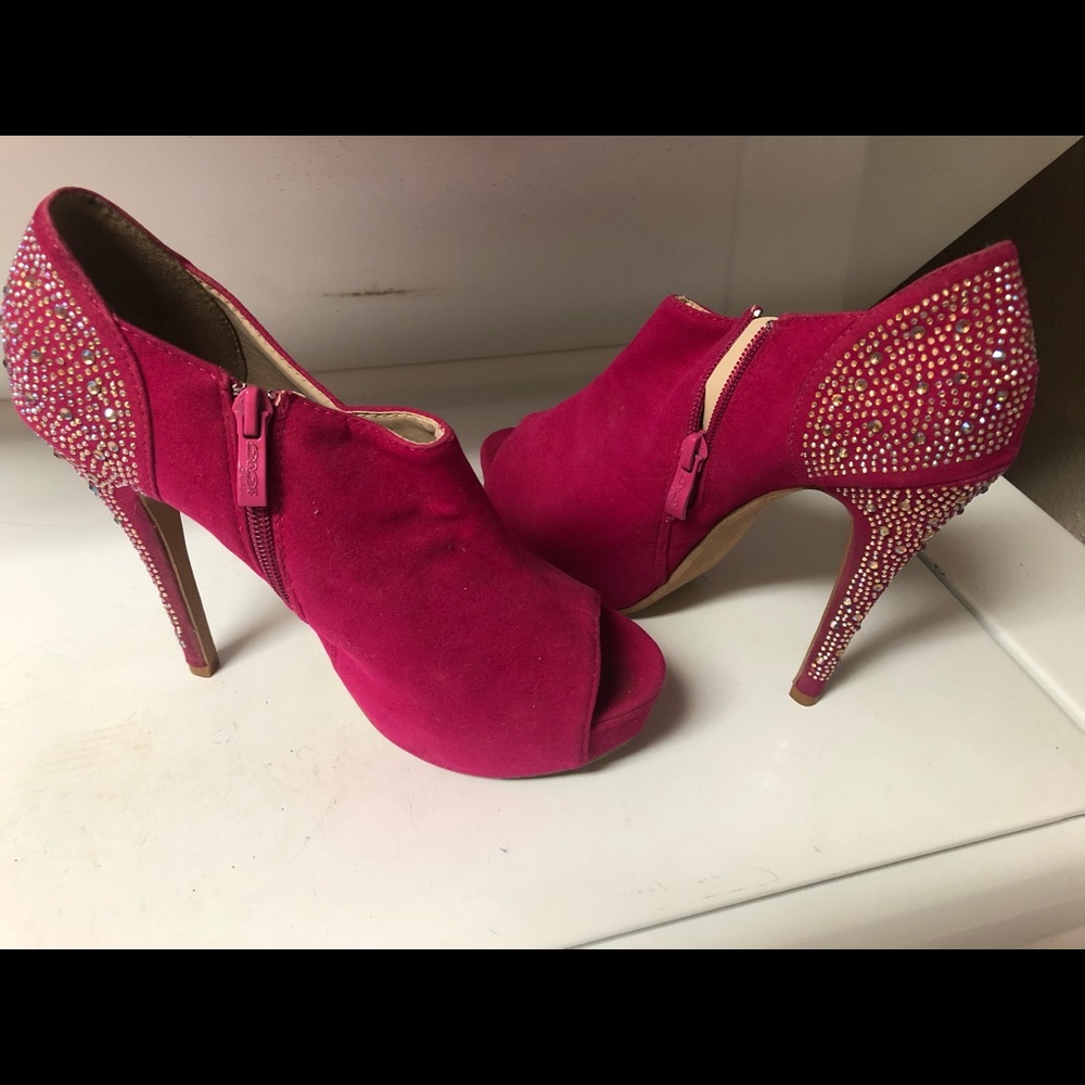 Men’s shoes and women’s heels